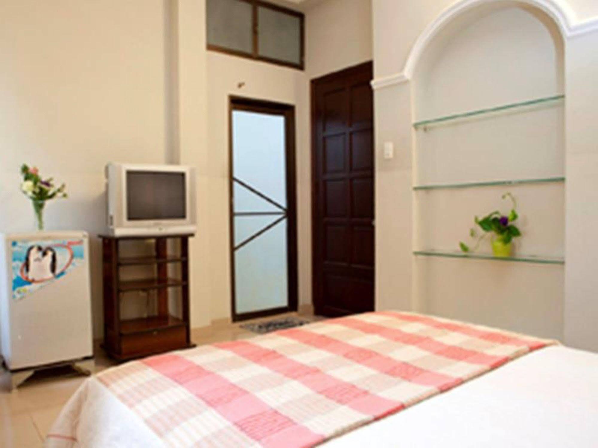 Khach San Minh Chau - Dien Bien Phu Hotel Ho Chi Minh City